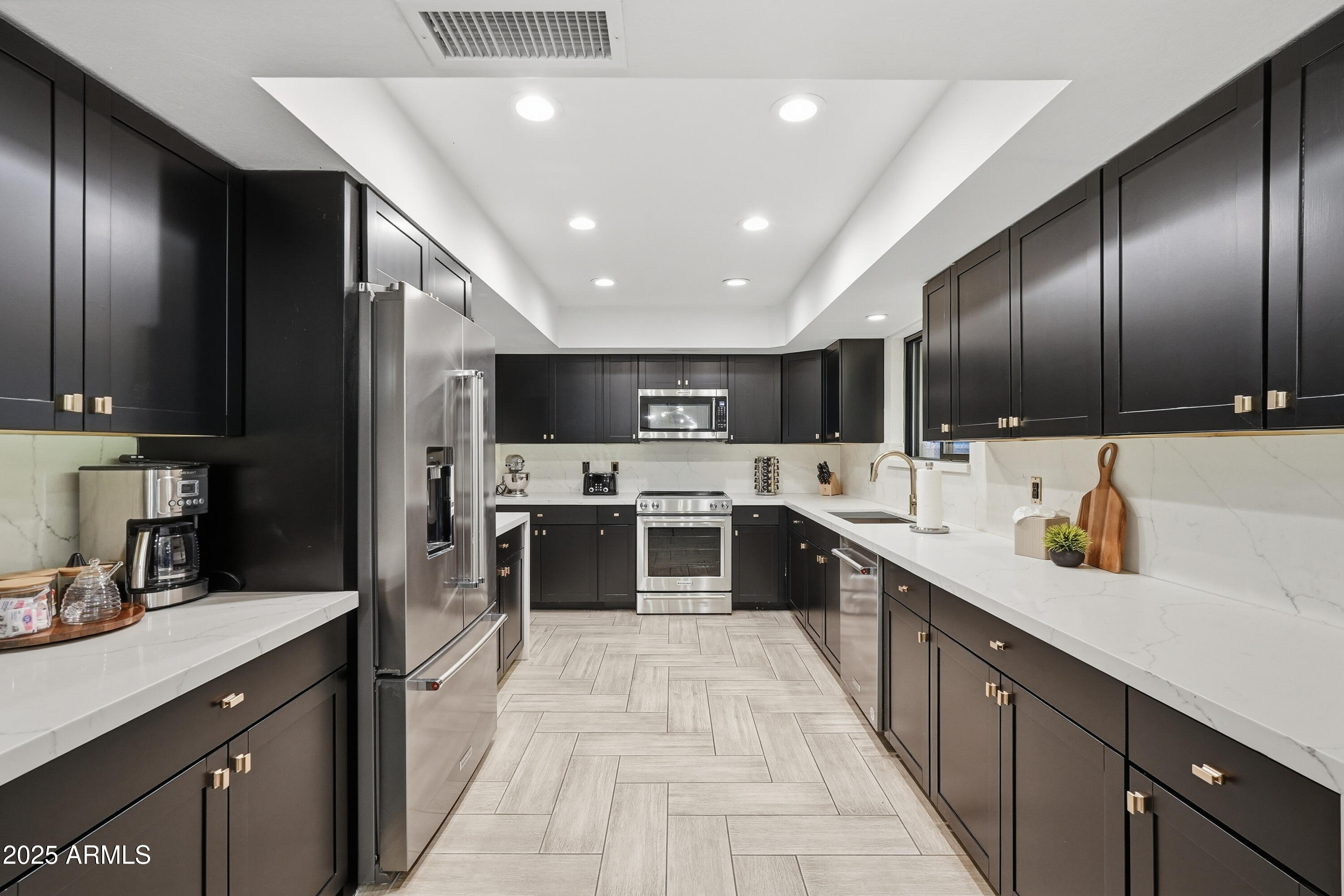 Scottsdale, Arizona, 85251, United States, 4 Bedrooms Bedrooms, ,2 BathroomsBathrooms,Residential,For Sale,2001861