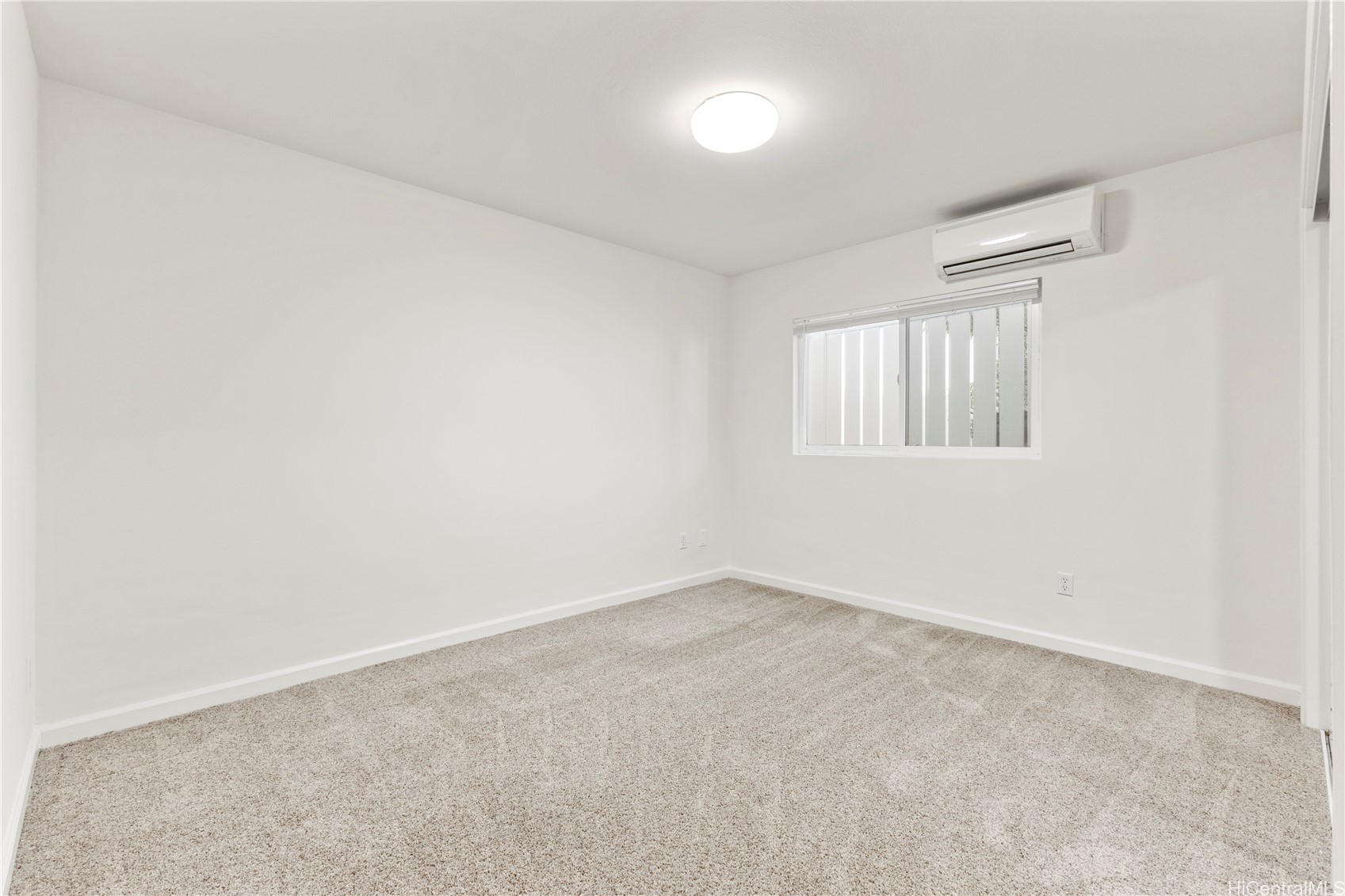 Honolulu, Hawaii, 96813, United States, 4 Bedrooms Bedrooms, ,3 BathroomsBathrooms,Residential,For Sale,1847375