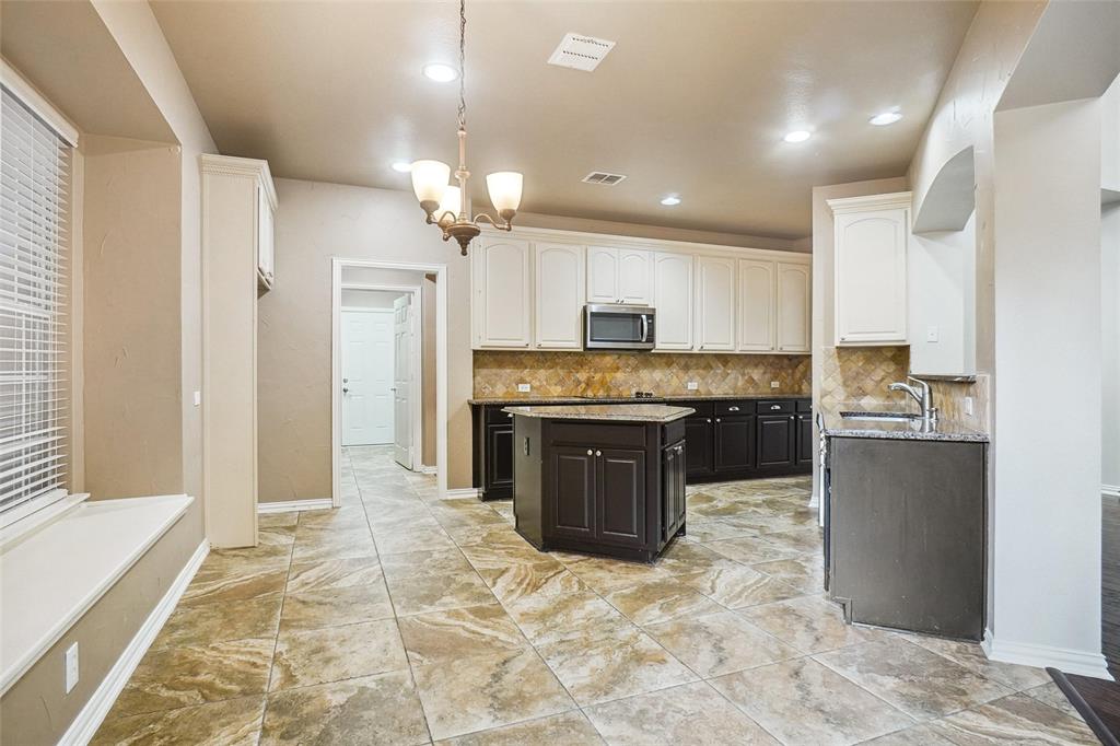 Flower Mound, Texas, 75022, United States, 5 Bedrooms Bedrooms, ,4 BathroomsBathrooms,Residential,For Sale,1836175