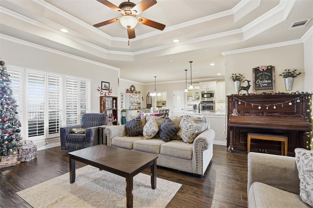 Cleburne, Texas, 76033, United States, 4 Bedrooms Bedrooms, ,3 BathroomsBathrooms,Residential,For Sale,2002191