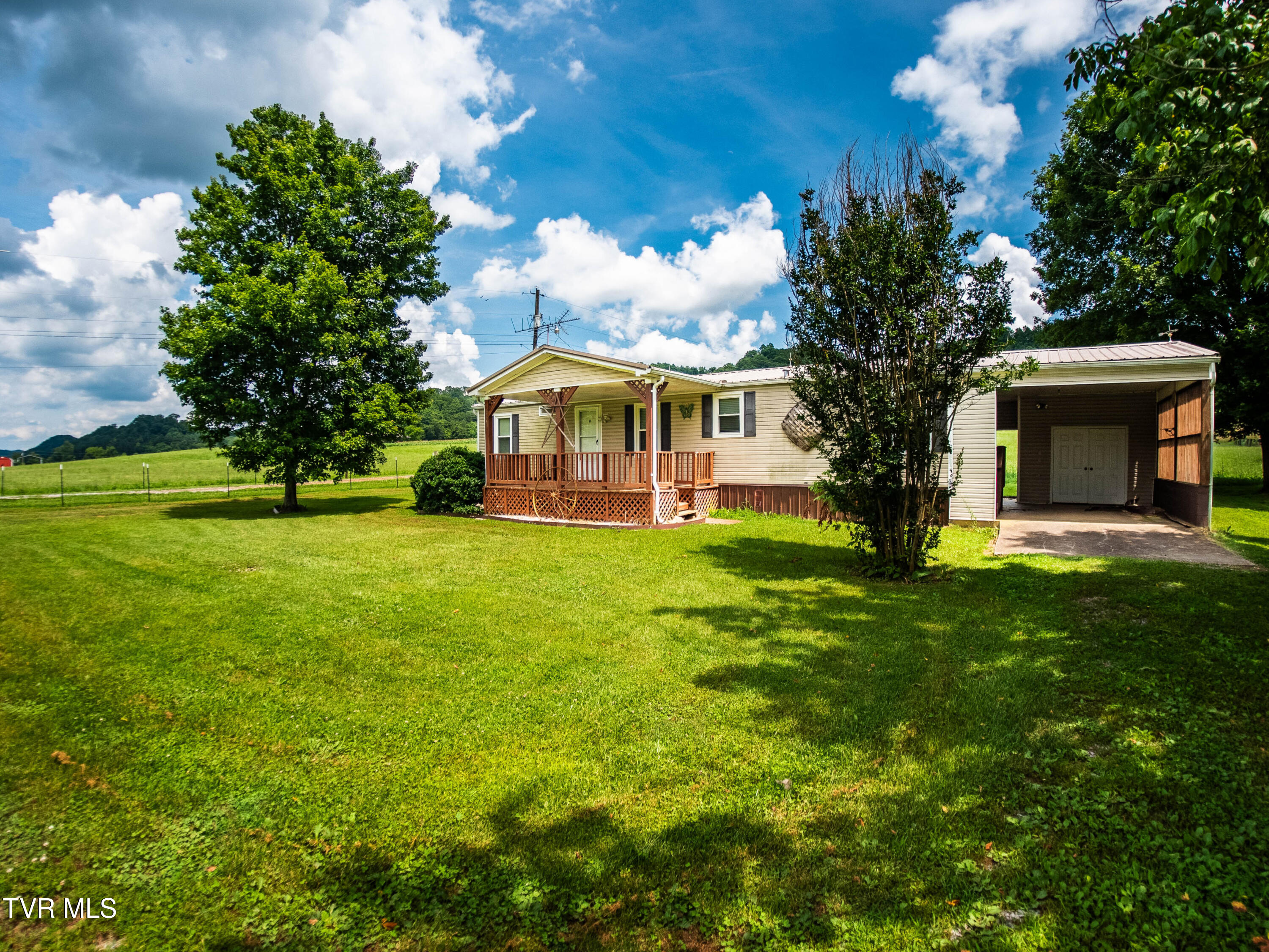Surgoinsville, Tennessee, 37873, United States, 3 Bedrooms Bedrooms, ,3 BathroomsBathrooms,Residential,For Sale,1937059