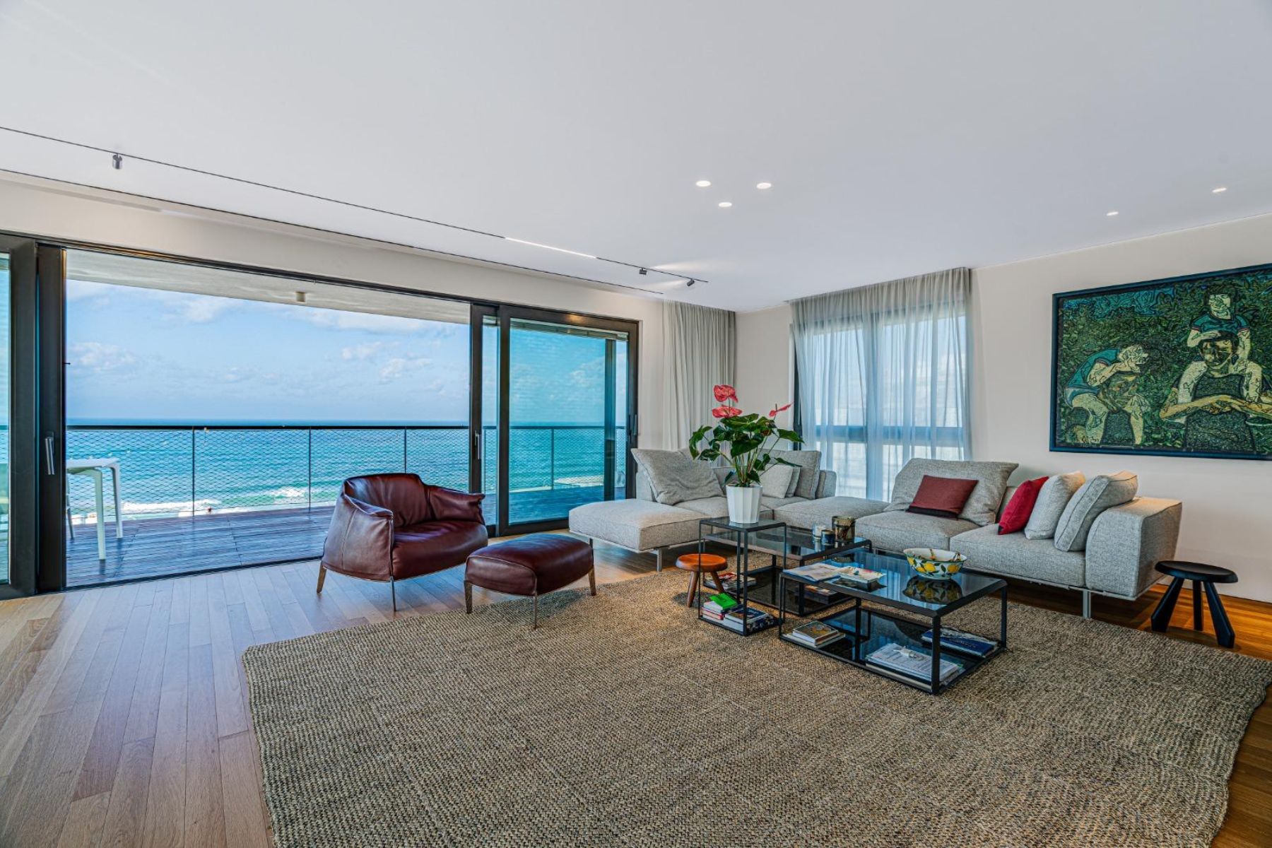  Sea View Designer Mini Penthouse by Metzizim Beach - 物件實景