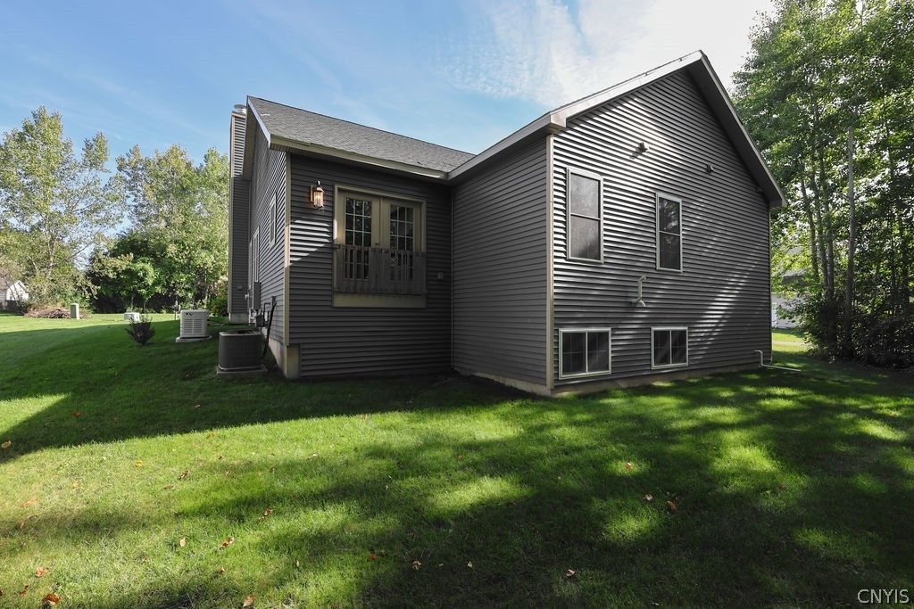 Verona Ct, Baldwinsville, NY 13027 #1
