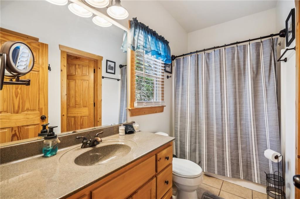 Ellijay, Georgia, 30540, United States, 4 Bedrooms Bedrooms, ,3 BathroomsBathrooms,Residential,For Sale,1957271