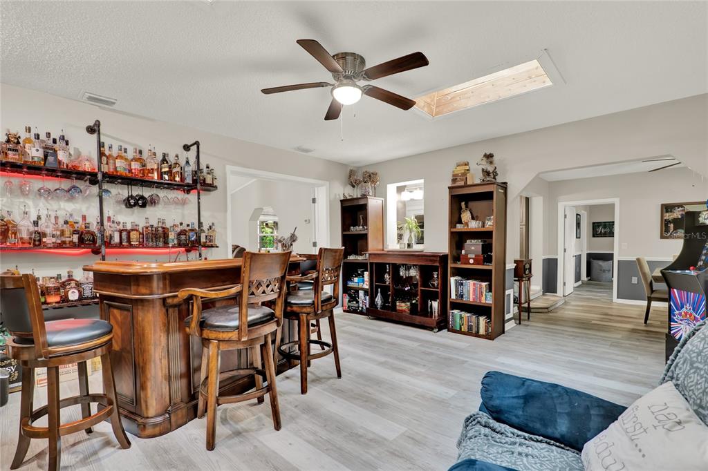 Apopka, Florida, 32712, United States, 4 Bedrooms Bedrooms, ,3 BathroomsBathrooms,Residential,For Sale,1901270