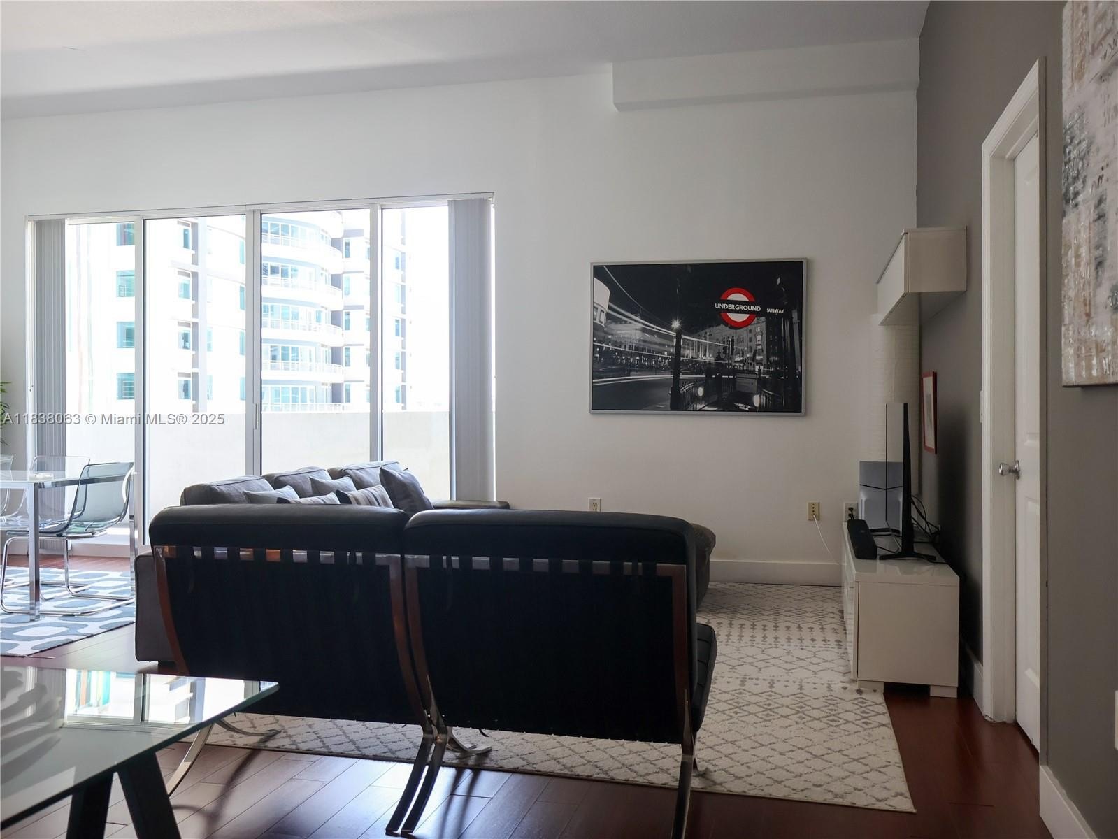 Miami, Florida, 33130, United States, 2 Bedrooms Bedrooms, ,2 BathroomsBathrooms,Residential,For Sale,1936974
