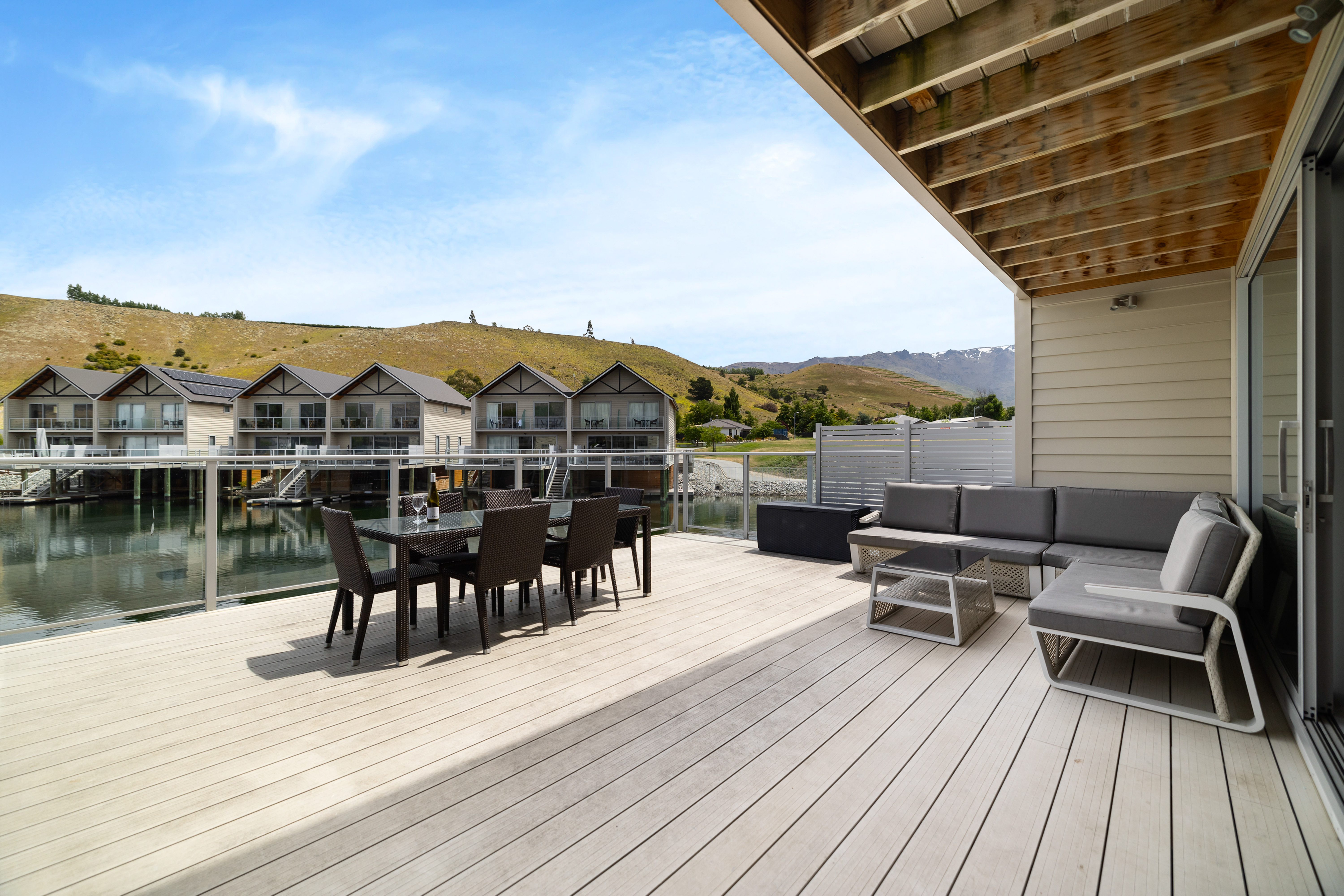  Three-Key Waterfront Villa on Lake Dunstan - 物件實景
