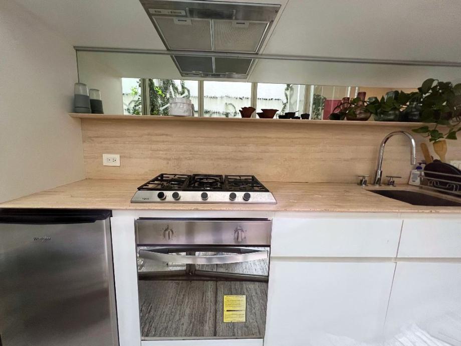 Cuauhtémoc, Ciudad de México, 06140, Mexico, 2 Bedrooms Bedrooms, ,2 BathroomsBathrooms,Residential,For Sale,1723761