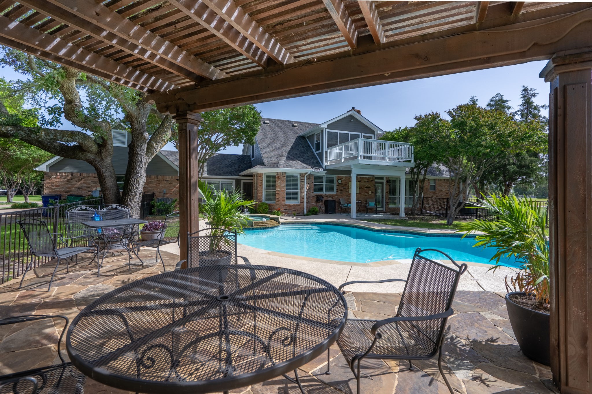 Heath, Texas, 75032, United States, 4 Bedrooms Bedrooms, ,3 BathroomsBathrooms,Residential,For Sale,1817518
