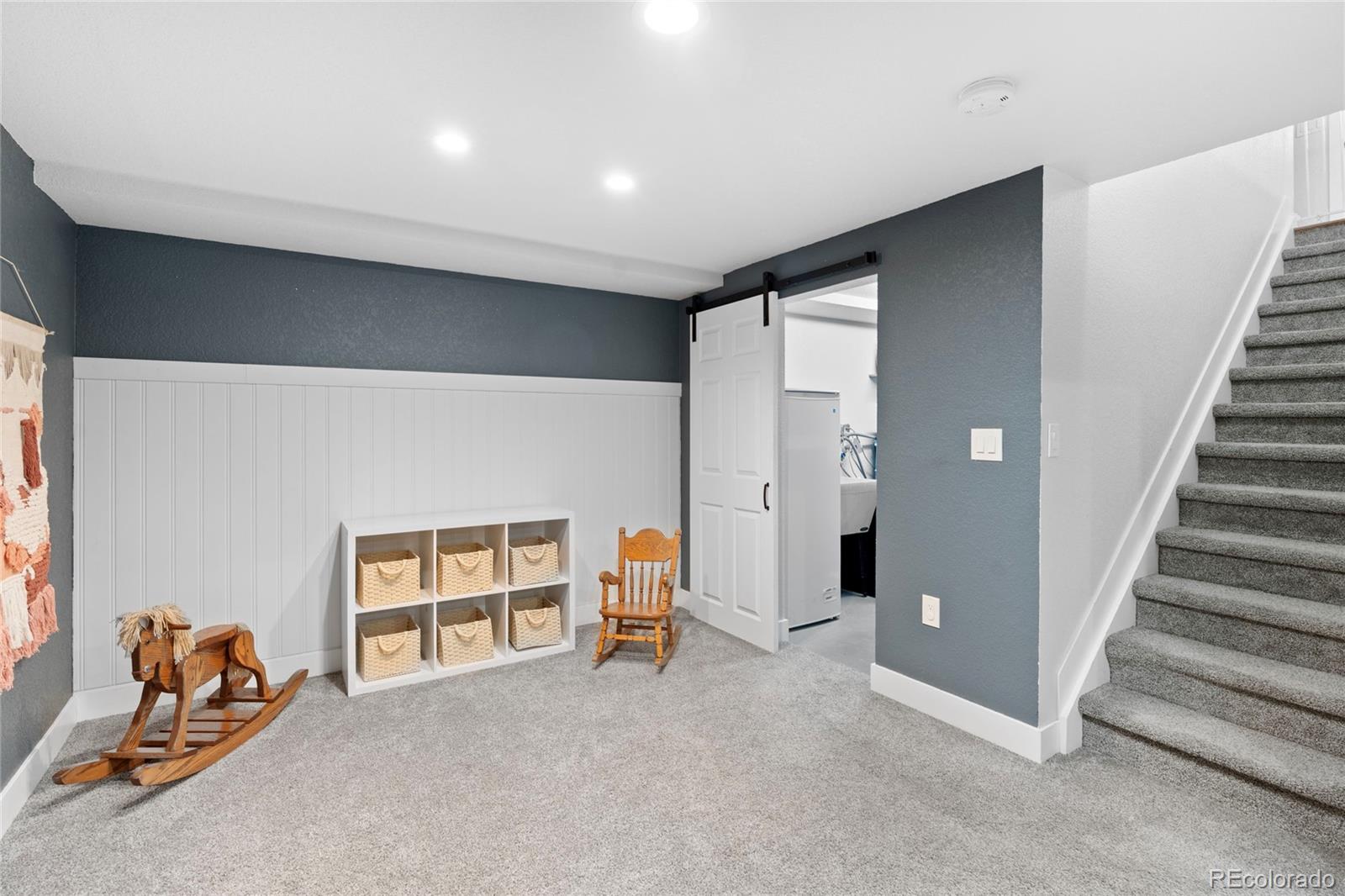 Littleton, Colorado, 80120, United States, 5 Bedrooms Bedrooms, ,1 BathroomBathrooms,Residential,For Sale,1940390