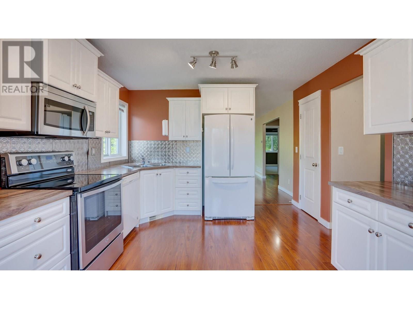 VERNON, British Columbia, V1T 9V6, CA, 3 Bedrooms Bedrooms, ,2 BathroomsBathrooms,Residential,For Sale,1951665