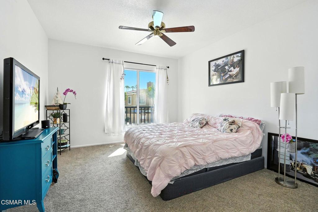 Moorpark, California, 93021, United States, 2 Bedrooms Bedrooms, ,3 BathroomsBathrooms,Residential,For Sale,1937149