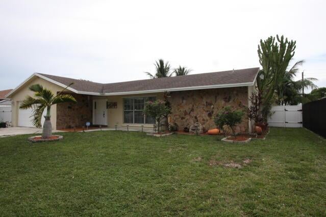 Lake Worth, Florida, 33463, United States, 4 Bedrooms Bedrooms, ,2 BathroomsBathrooms,Residential,For Sale,1928734