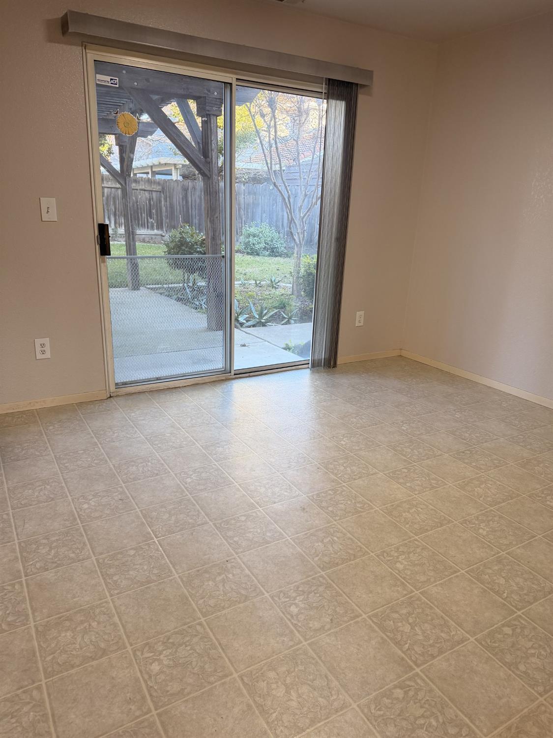 Oakdale, California, 95361, United States, 4 Bedrooms Bedrooms, ,3 BathroomsBathrooms,Residential,For Sale,2009079