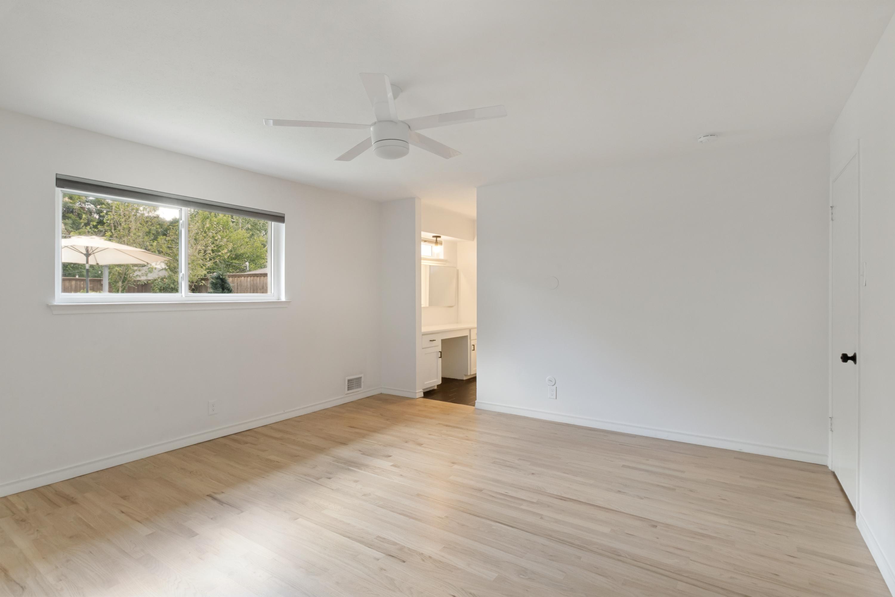  Beautifully Updated One-Story on Oversized Lot in Merriman Manor - 物件實景