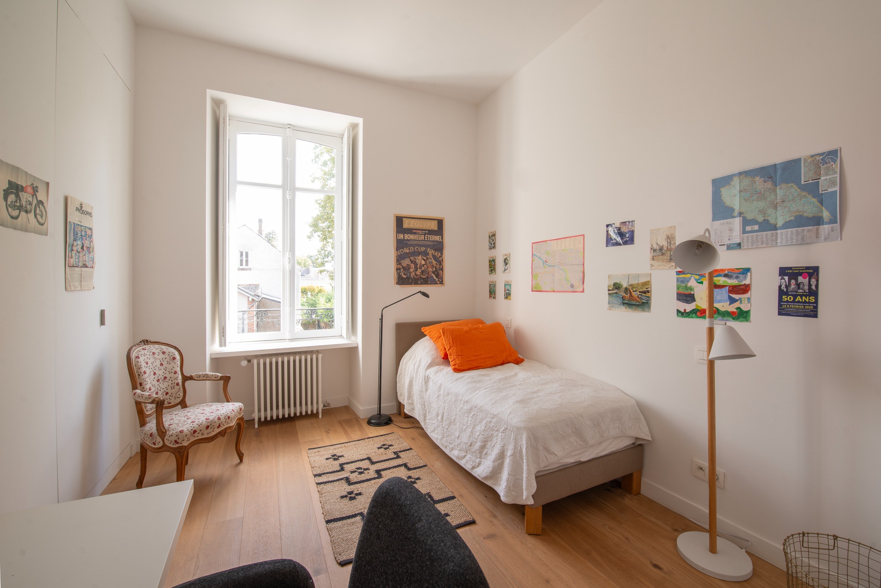  Set within a private cul-de-sac, a 380 sqm townhouse with ancillary buildings - 物件實景