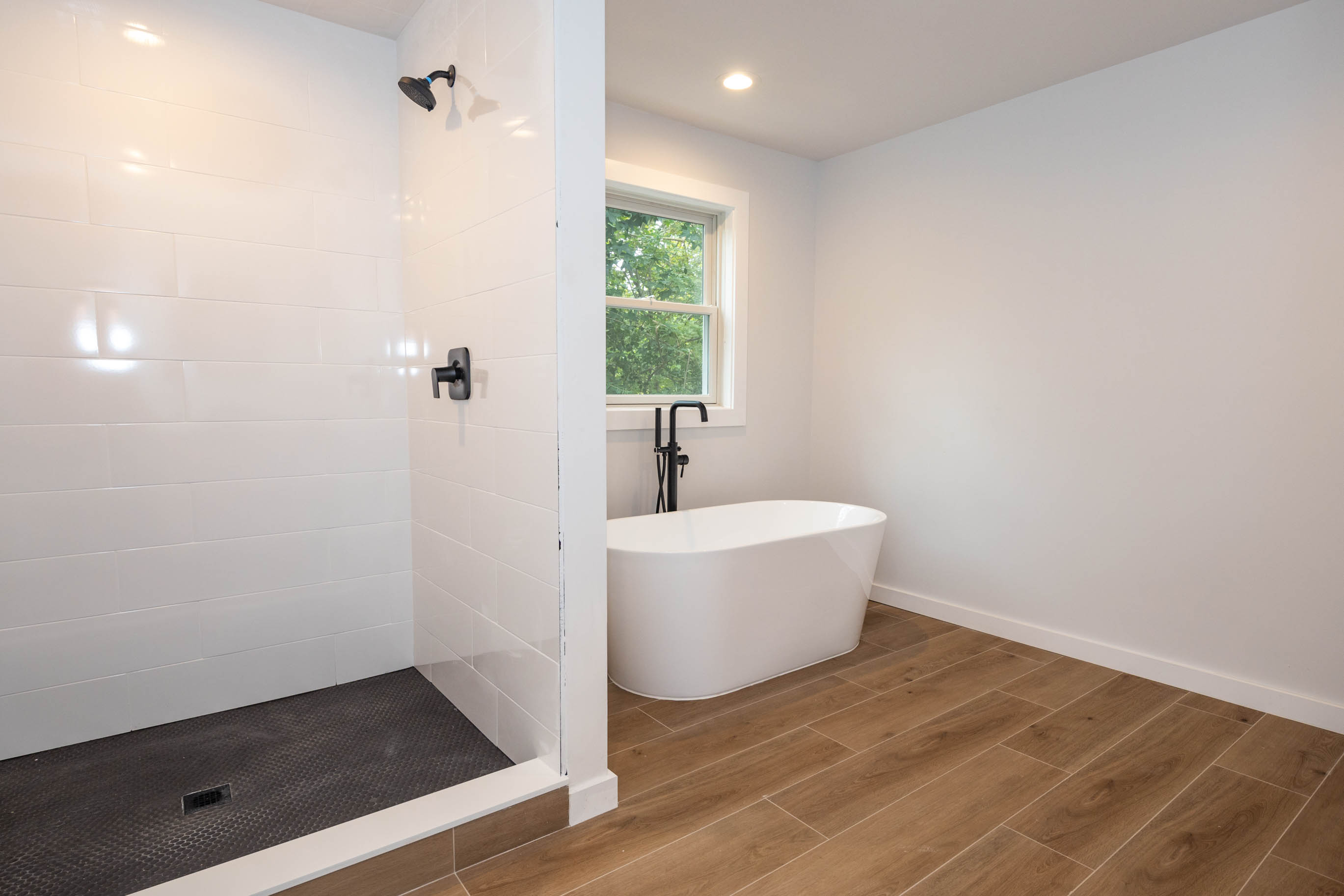 Edison, New Jersey, 08817, United States, 5 Bedrooms Bedrooms, ,4 BathroomsBathrooms,Residential,For Sale,1943098