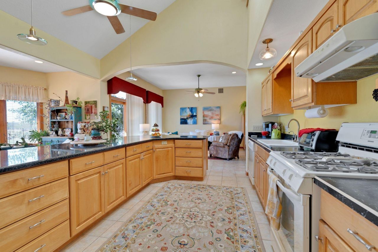 Socorro, New Mexico, 87801, United States, 3 Bedrooms Bedrooms, ,3 BathroomsBathrooms,Residential,For Sale,2000586