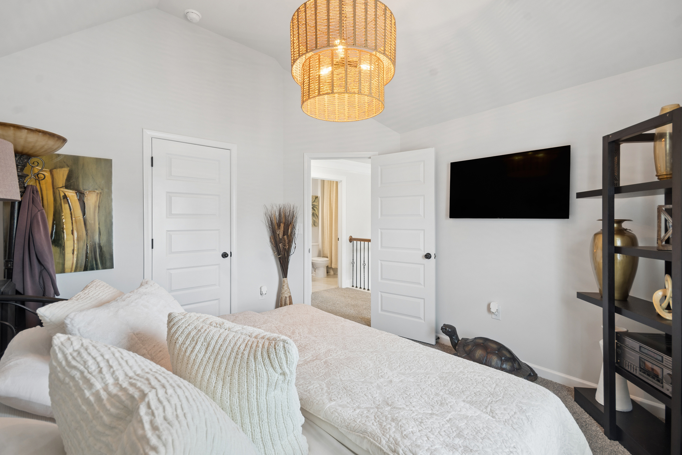  Thoughtfully Designed Home in Private, Nine Oaks Neighborhood - 物件實景