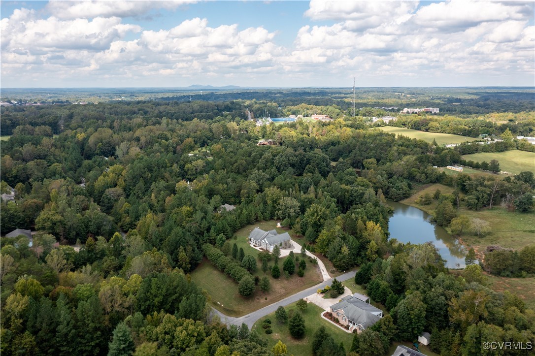 Farmville, Virginia, 23901, United States, 4 Bedrooms Bedrooms, ,5 BathroomsBathrooms,Residential,For Sale,1916348