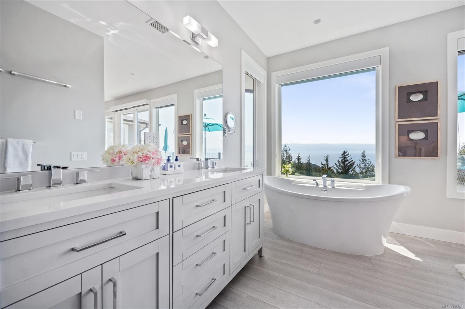 SOOKE, British Columbia, V9Z 1L8, CA, 5 Bedrooms Bedrooms, ,Residential,For Sale,1876018