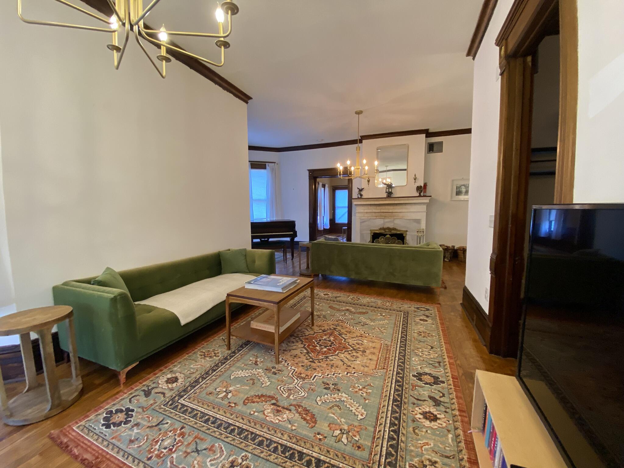La Crosse, Wisconsin, 54601, United States, 6 Bedrooms Bedrooms, ,5 BathroomsBathrooms,Residential,For Sale,2018389