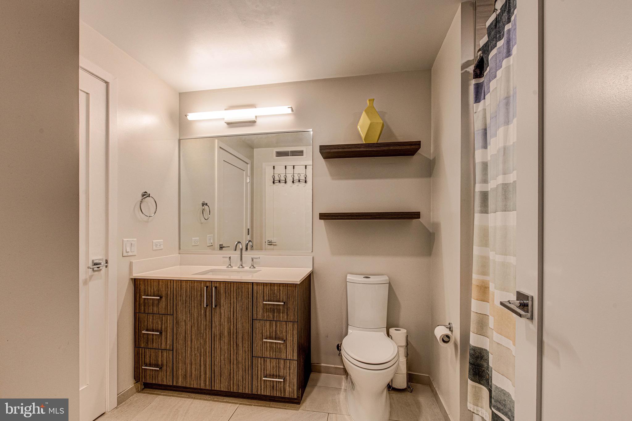 Washington, District of Columbia, 20003, United States, 2 Bedrooms Bedrooms, ,1 BathroomBathrooms,Residential,For Sale,1895194
