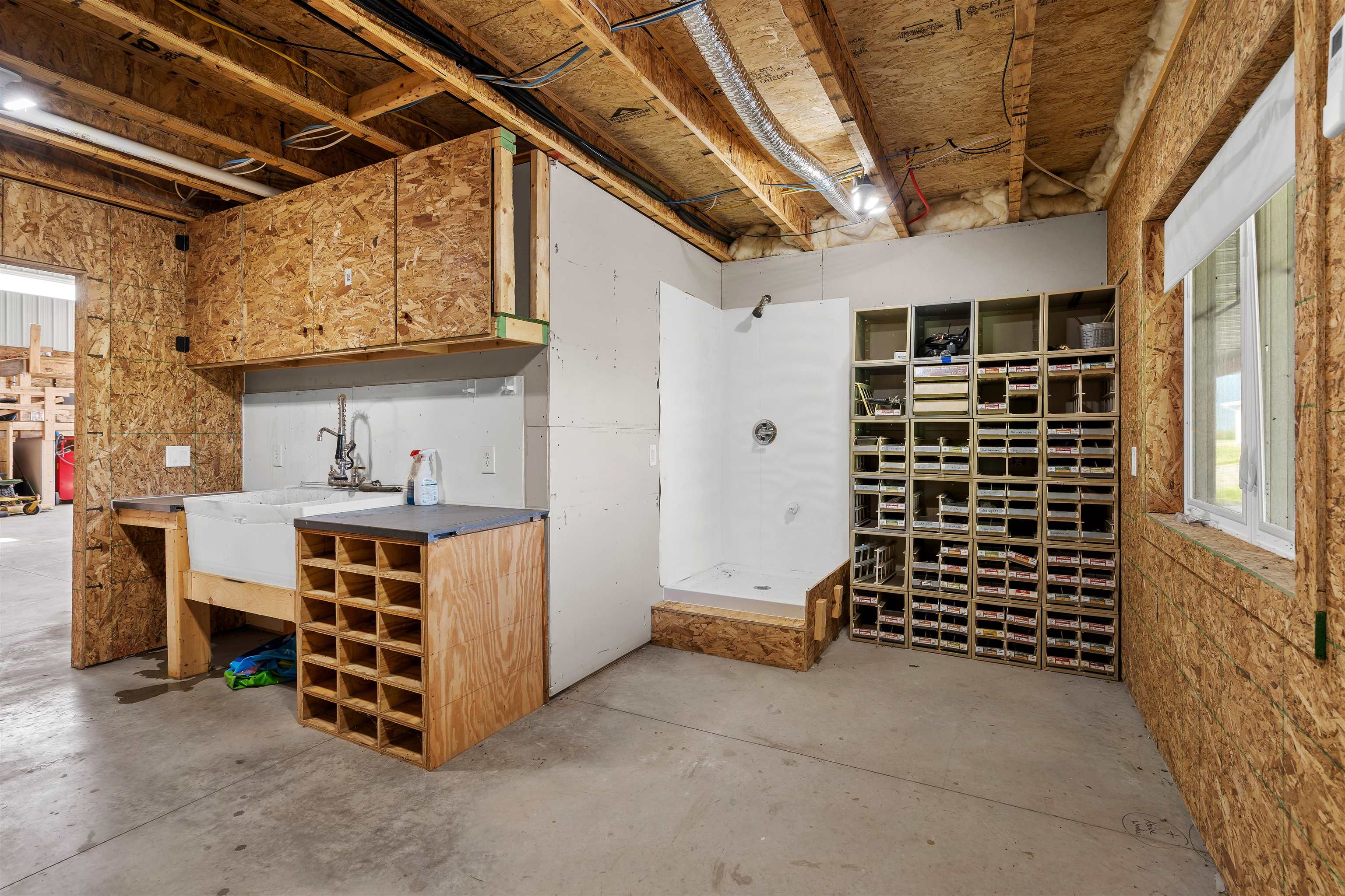De Pere, Wisconsin, 54115-9006, United States, 4 Bedrooms Bedrooms, ,3 BathroomsBathrooms,Residential,For Sale,2048698