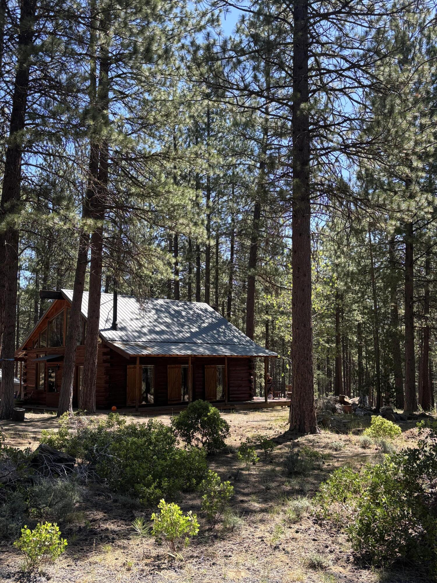 Bend, Oregon, 97707, United States, 2 Bedrooms Bedrooms, ,1 BathroomBathrooms,Residential,For Sale,1976090