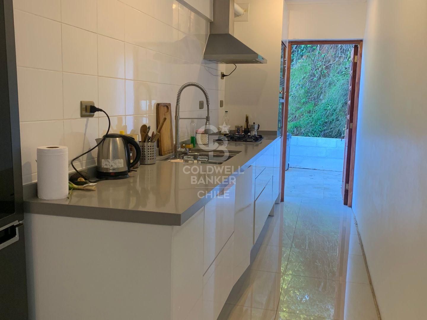 Viña Del Mar, Chile, 6 Bedrooms Bedrooms, ,3 BathroomsBathrooms,Residential,For Sale,1728668