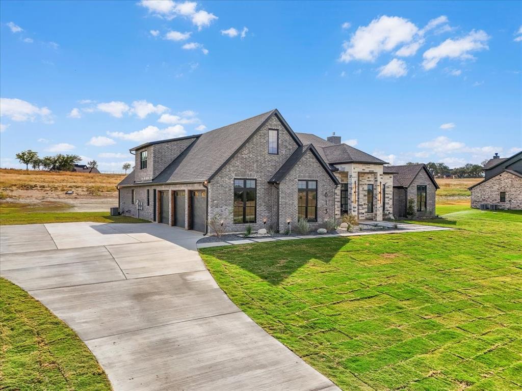 Weatherford, Texas, 76087, United States, 5 Bedrooms Bedrooms, ,6 BathroomsBathrooms,Residential,For Sale,1981195