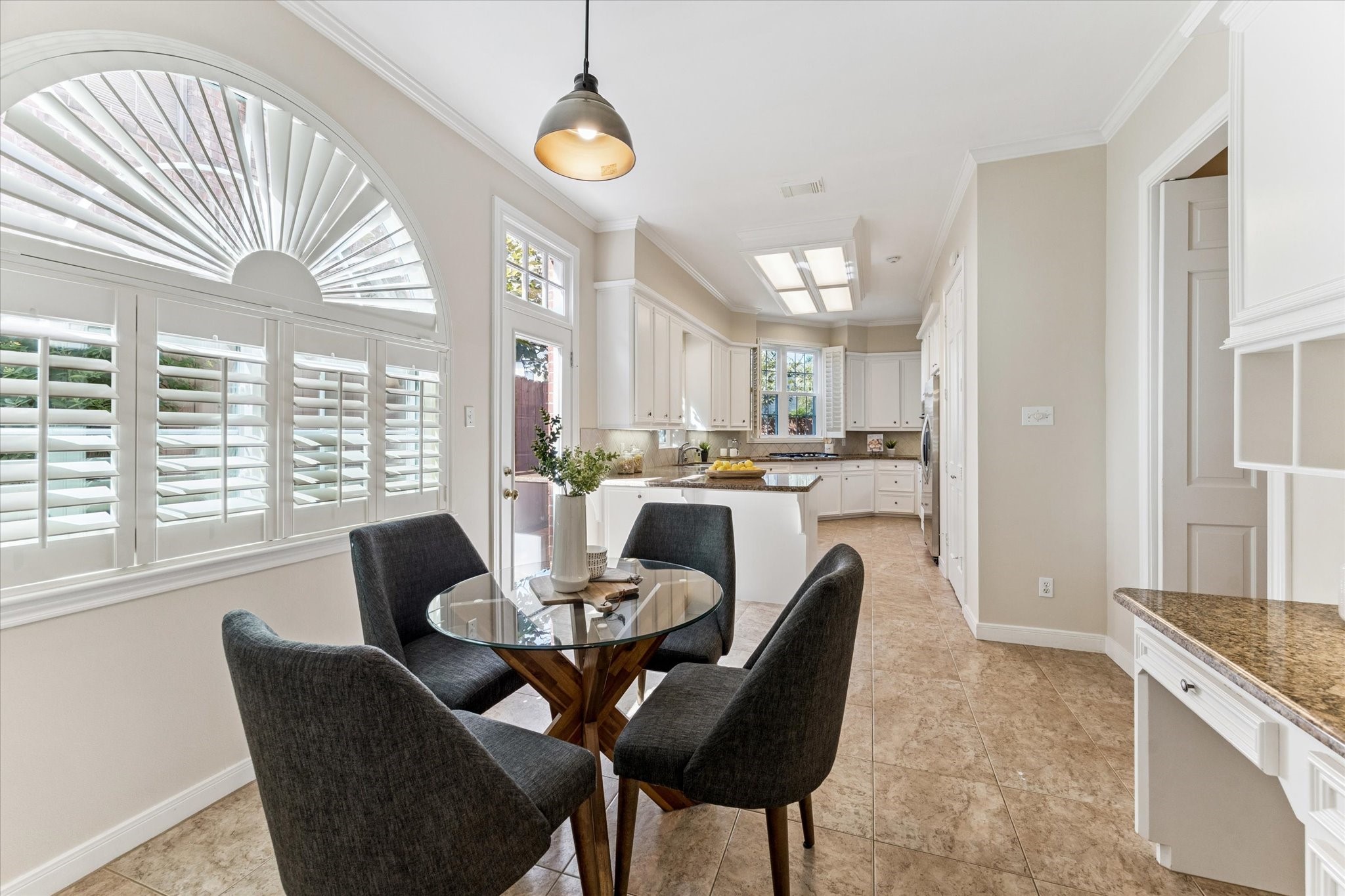  2403 Potomac Drive - 物件實景