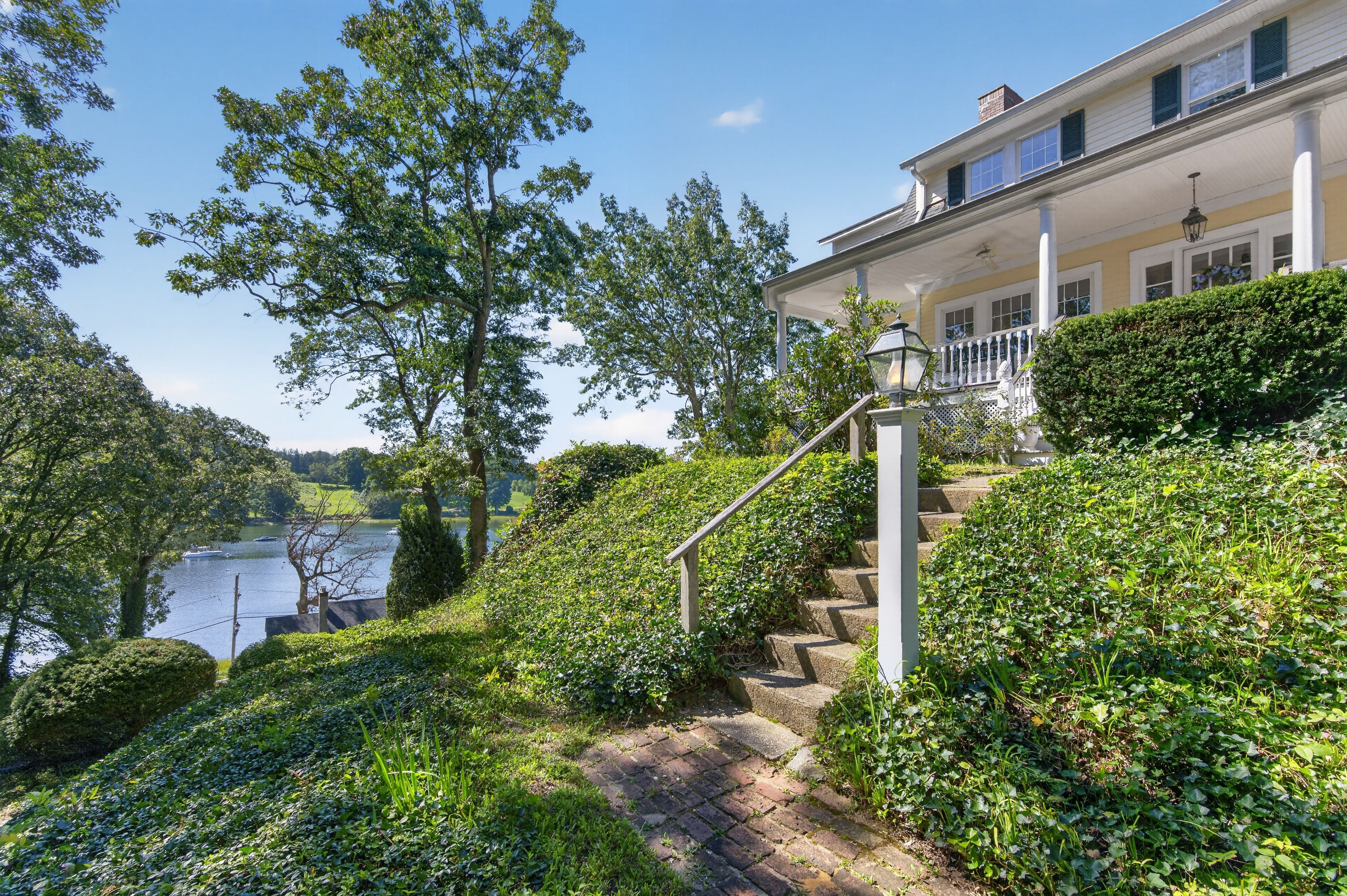  10 Holden Lane, Bayville, NY 11709 - 物件實景