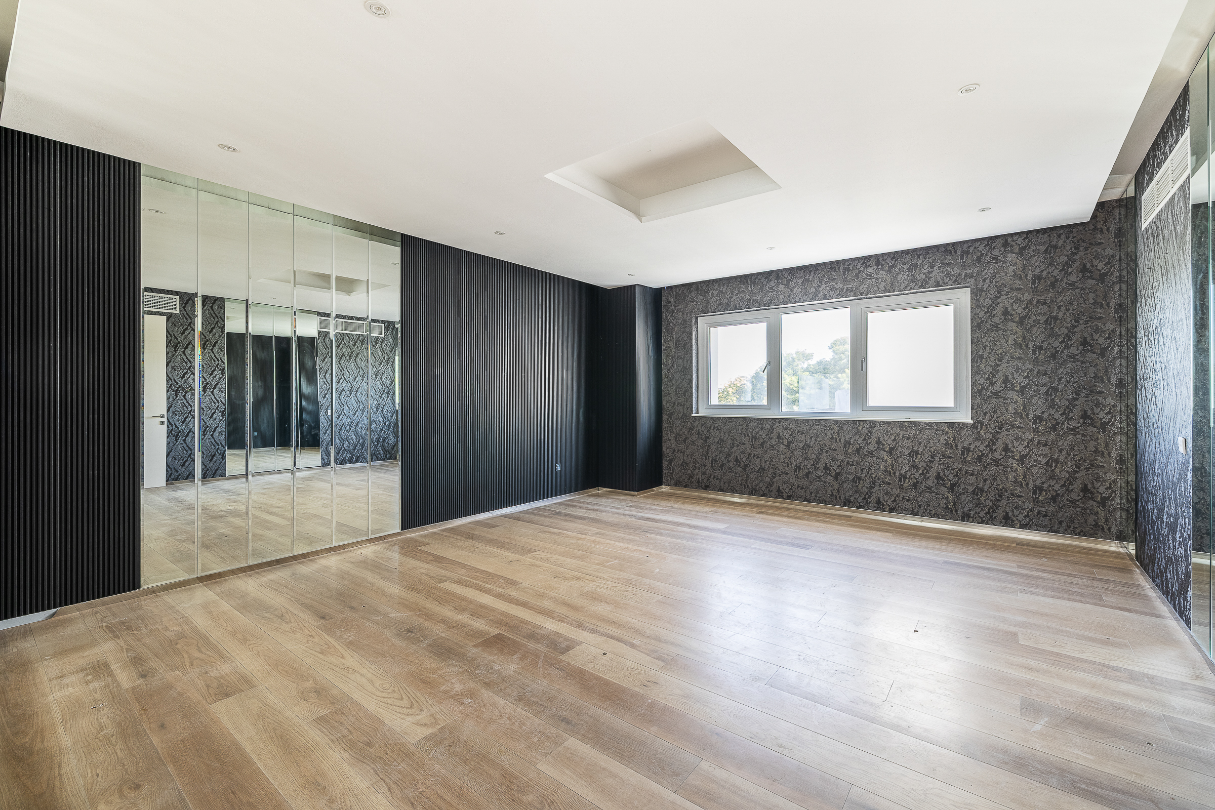  Expansive Modern Home in Emirates Hills - 物件實景
