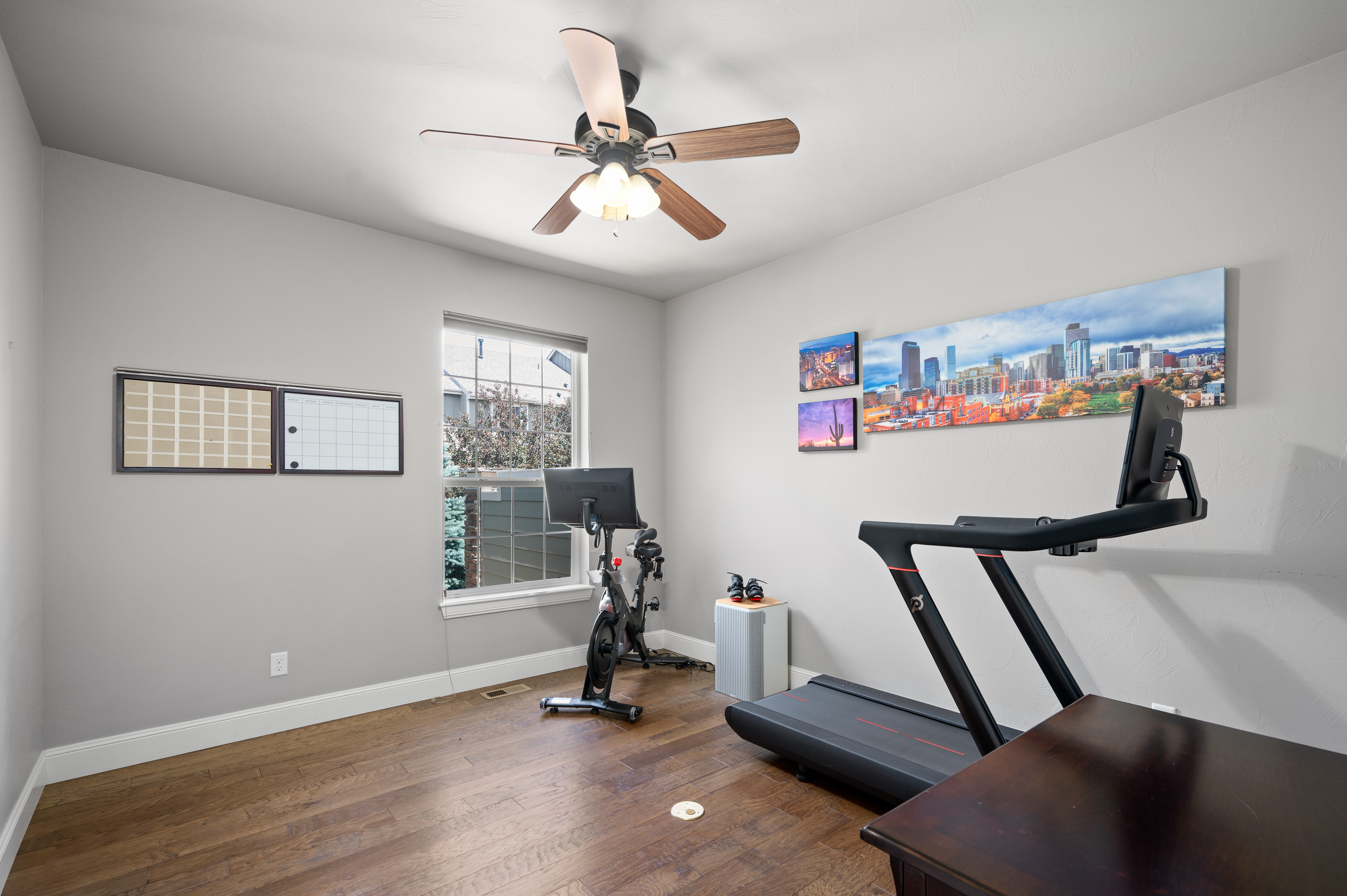  Pristine And Charming End Unit Townhome - 物件實景