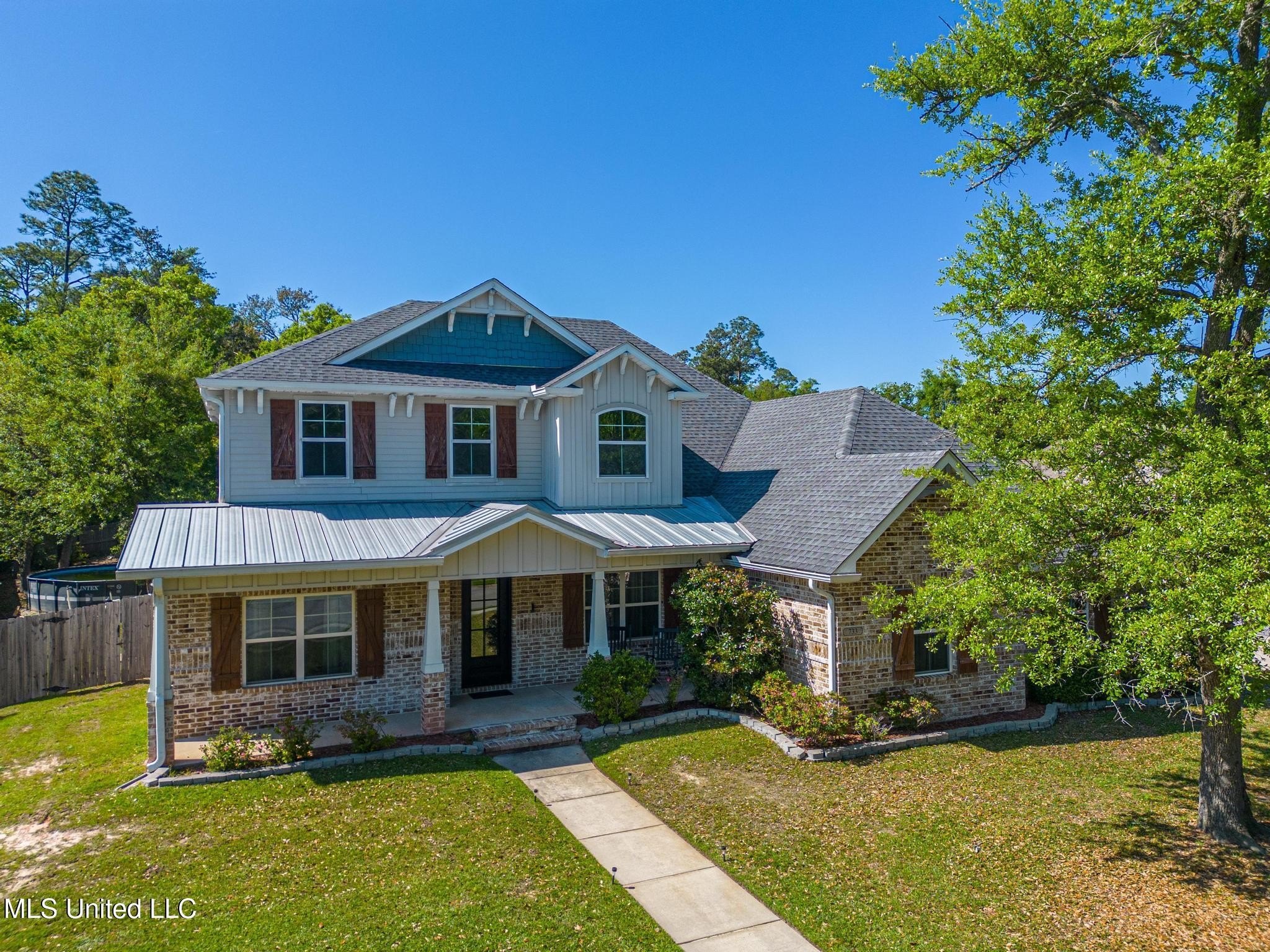 Biloxi, Mississippi, 39532, United States, 6 Bedrooms Bedrooms, ,3 BathroomsBathrooms,Residential,For Sale,1931877