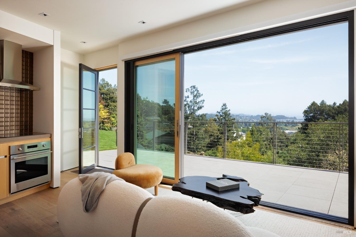 Mill Valley, California, 94941, United States, 5 Bedrooms Bedrooms, ,6 BathroomsBathrooms,Residential,For Sale,1913186