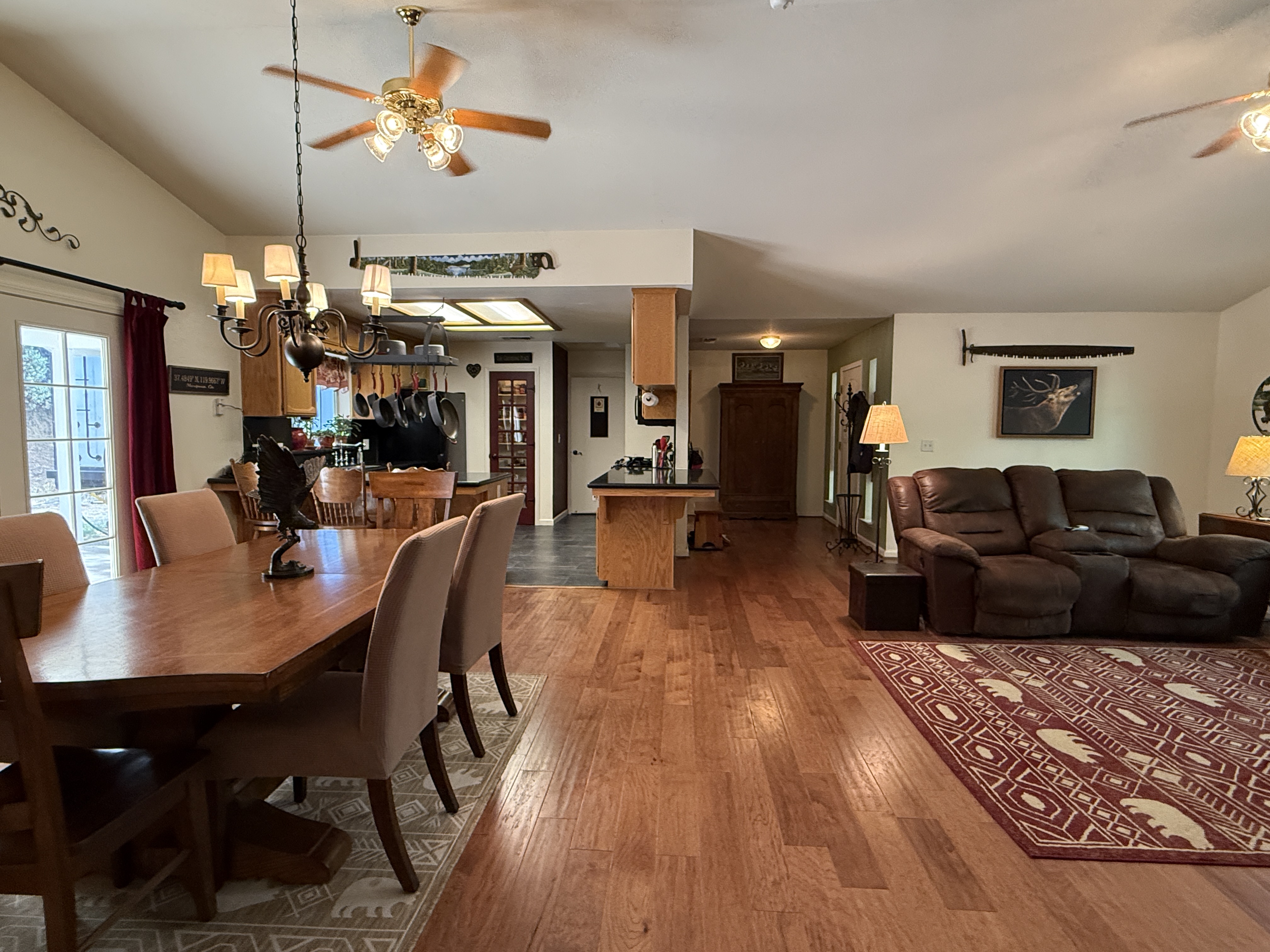 Mariposa, California, 95338, United States, 2 Bedrooms Bedrooms, ,2 BathroomsBathrooms,Residential,For Sale,1983625