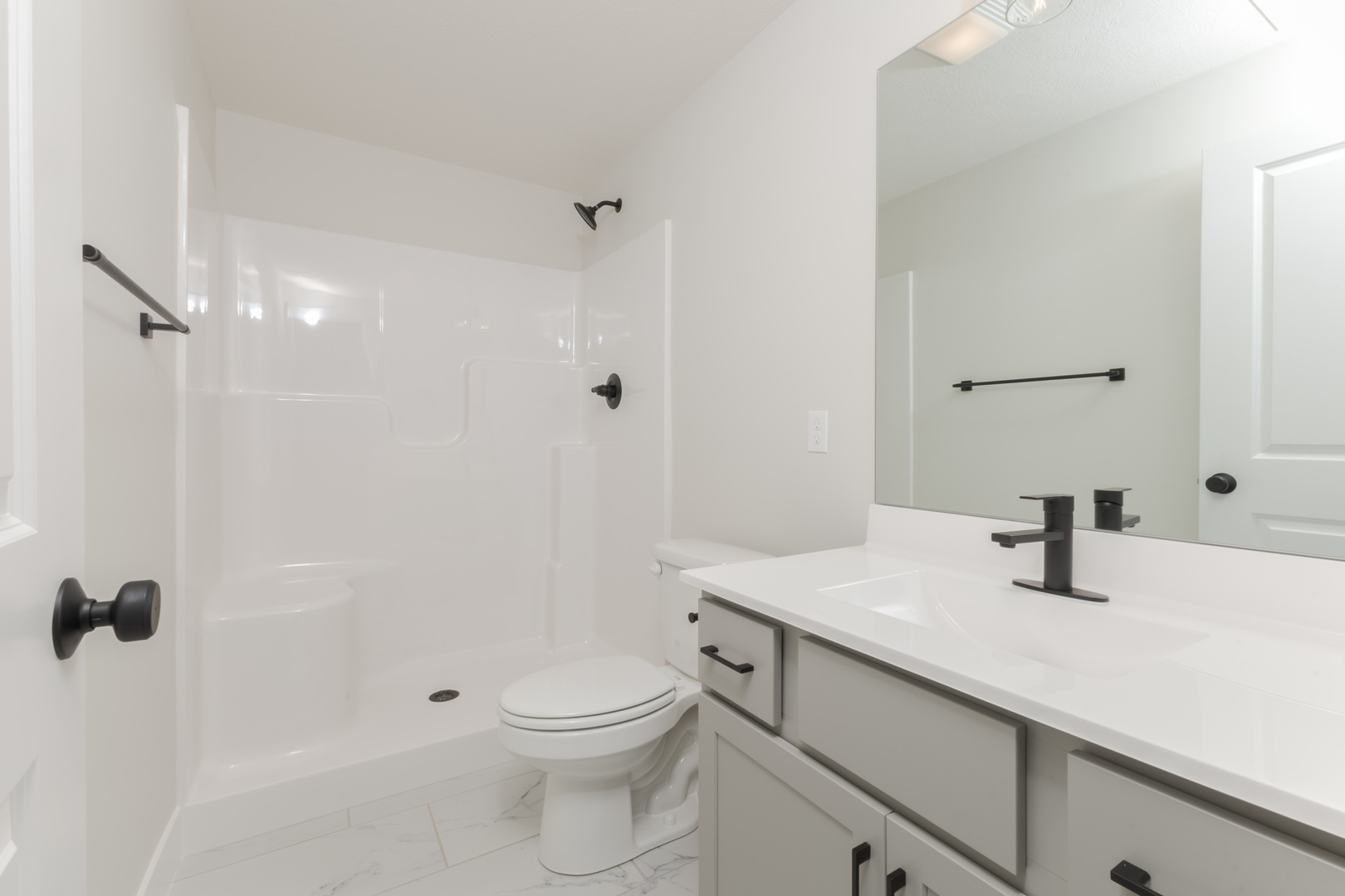 Bloomington, Illinois, 61705, United States, 4 Bedrooms Bedrooms, ,4 BathroomsBathrooms,Residential,For Sale,1957055