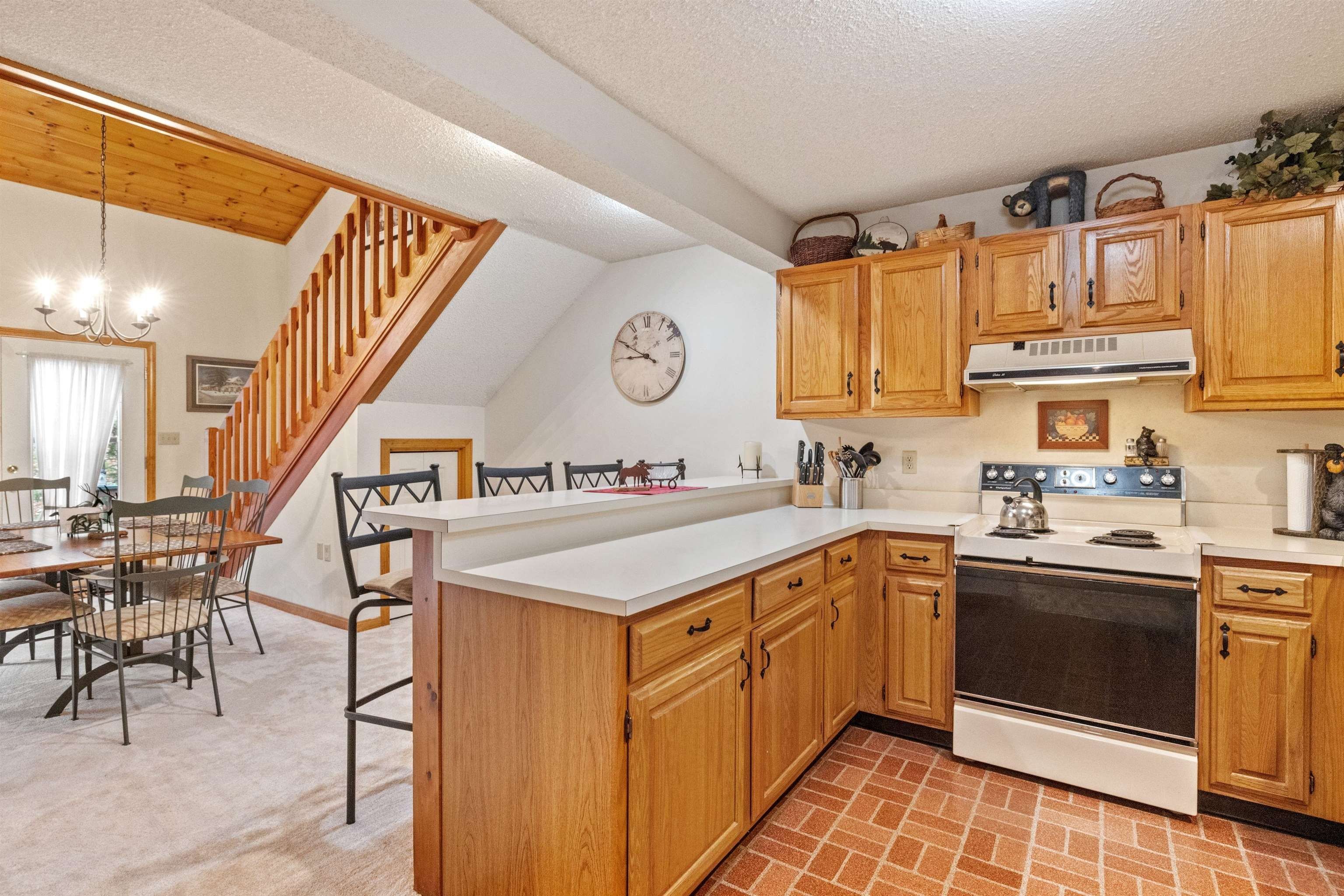 Woodstock, New Hampshire, 03262, United States, 2 Bedrooms Bedrooms, ,3 BathroomsBathrooms,Residential,For Sale,1977442