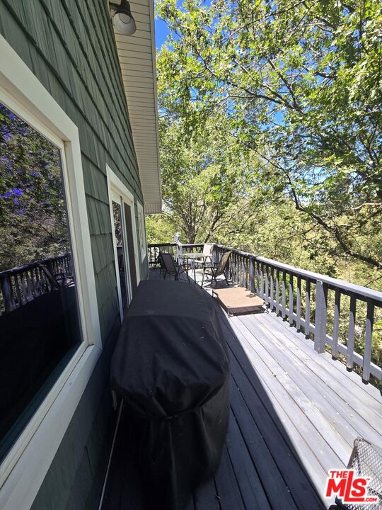 Crestline, California, 92325, United States, 5 Bedrooms Bedrooms, ,3 BathroomsBathrooms,Residential,For Sale,1907137