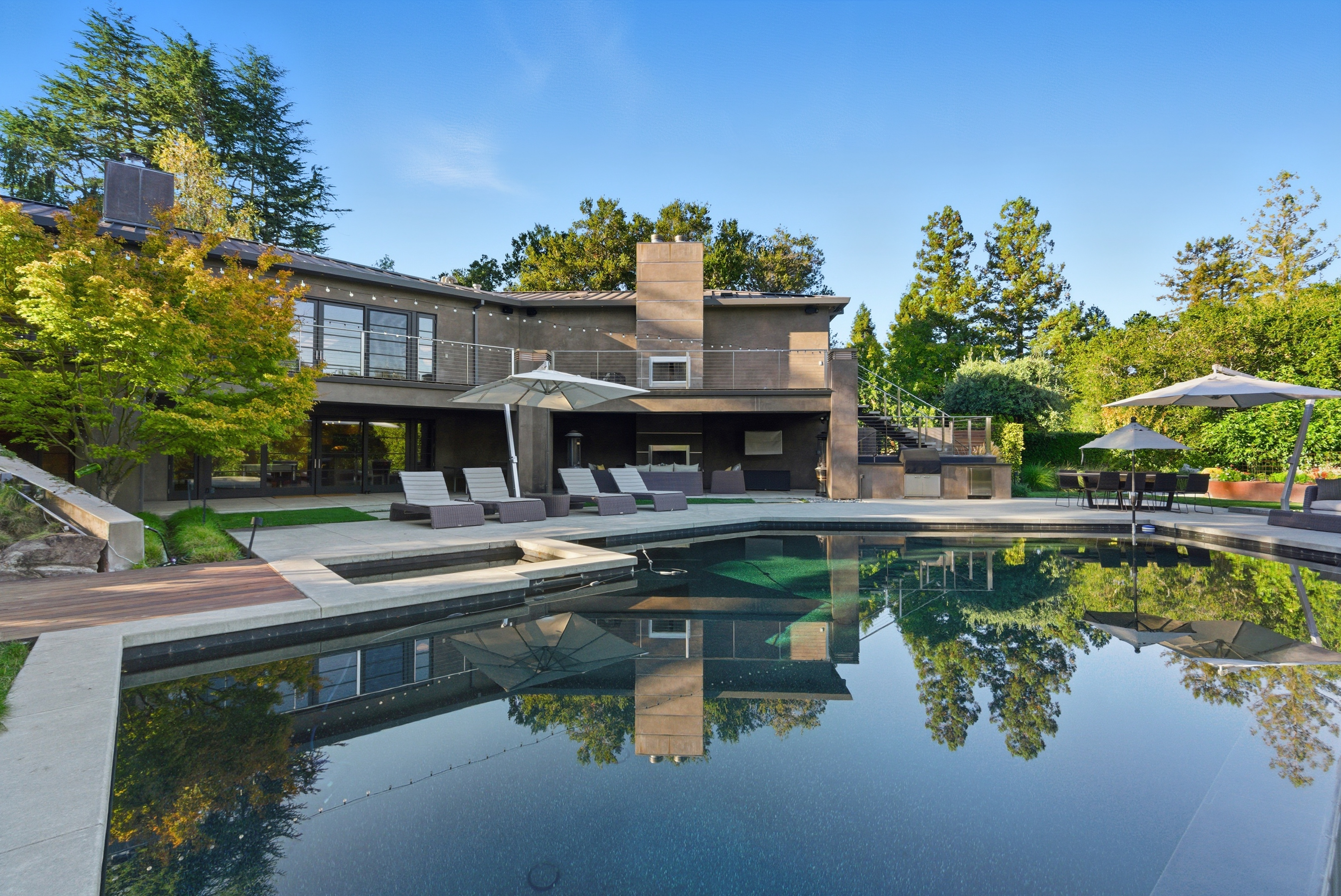 Exceptional Contemporary Reflecting Precision Craftsmanship - 物件實景