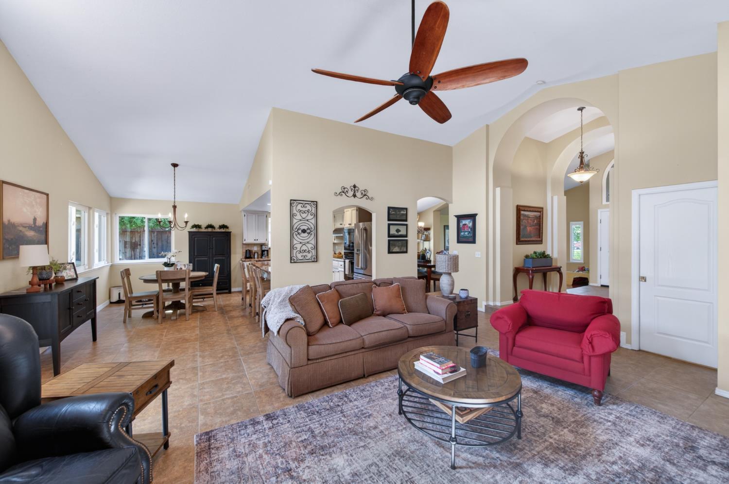 Madera, California, 93637, United States, 3 Bedrooms Bedrooms, ,3 BathroomsBathrooms,Residential,For Sale,2049014