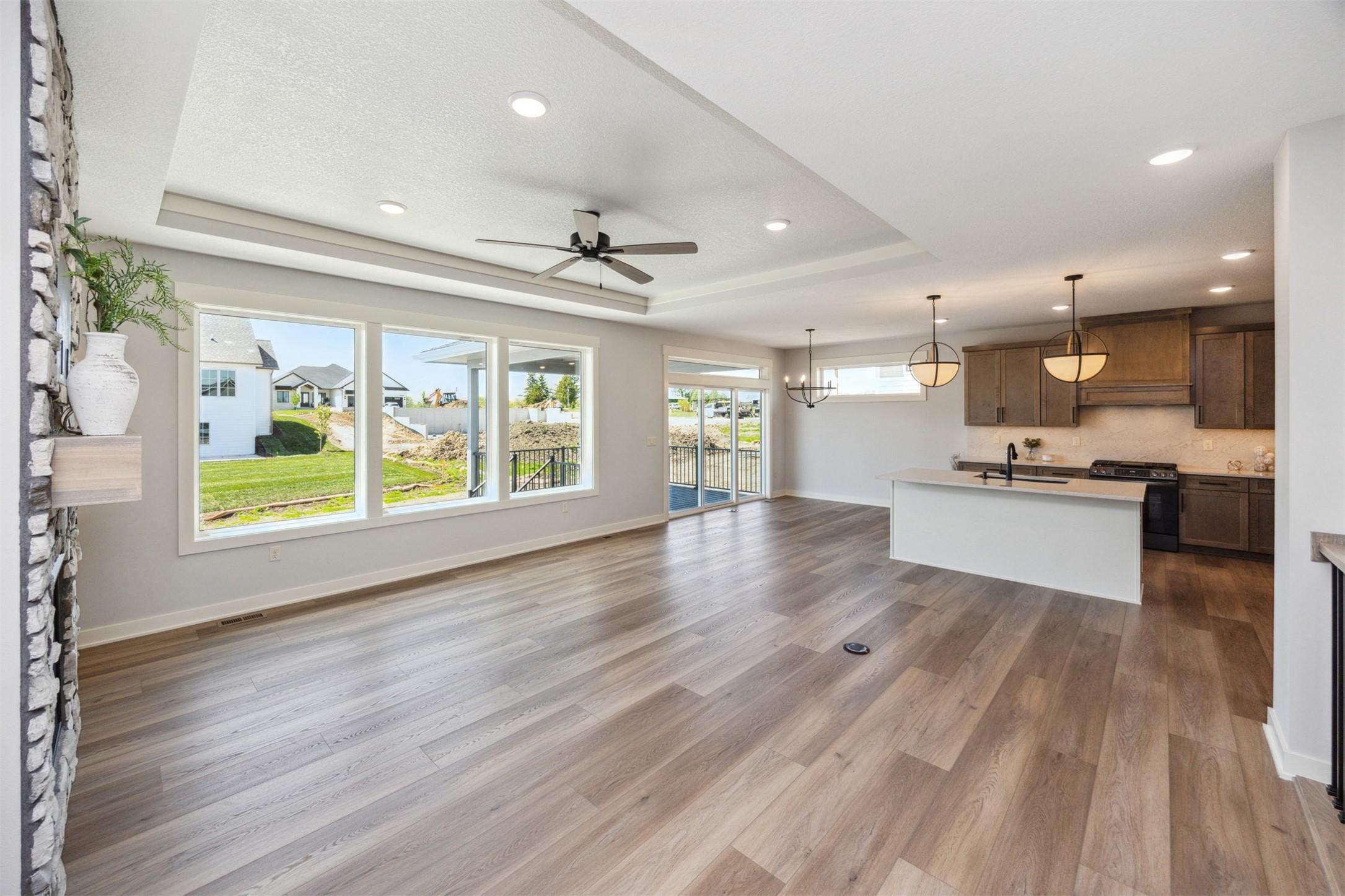 Clive, Iowa, 50325, United States, 4 Bedrooms Bedrooms, ,3 BathroomsBathrooms,Residential,For Sale,1977212