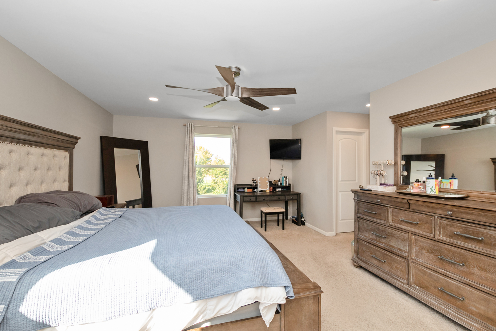 New Lenox, Illinois, 60451, United States, 4 Bedrooms Bedrooms, ,3 BathroomsBathrooms,Residential,For Sale,1984250