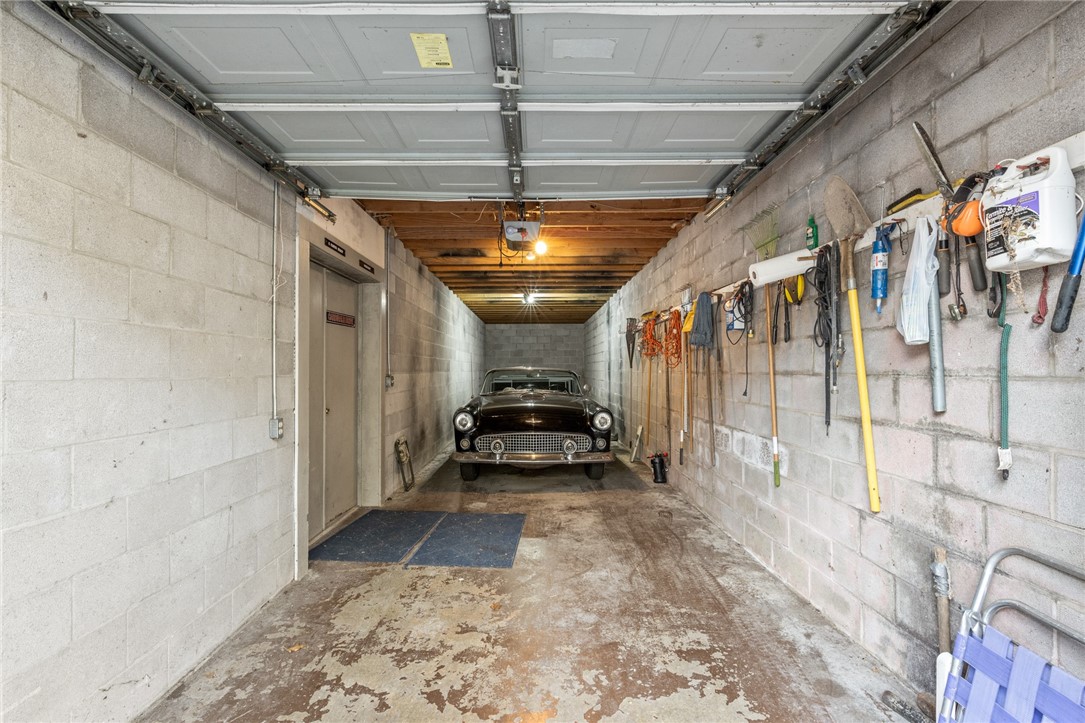 Harrison, Arkansas, 72601, United States, 4 Bedrooms Bedrooms, ,5 BathroomsBathrooms,Residential,For Sale,1989365