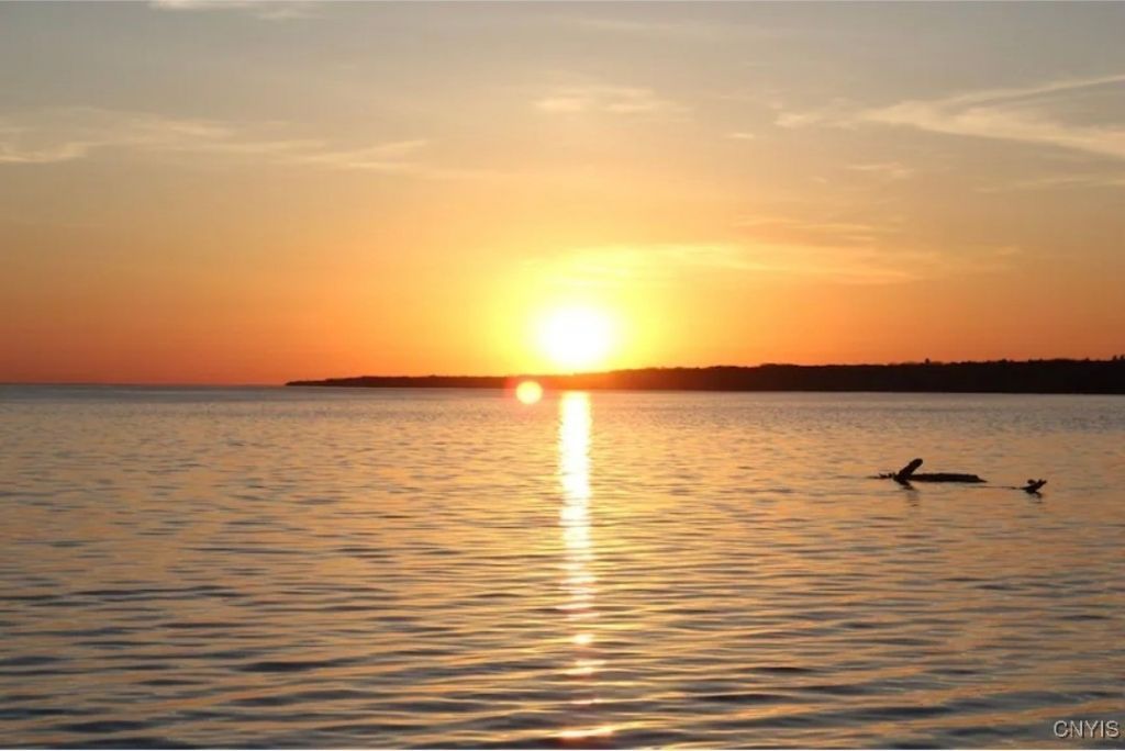 Sylvan Beach, New York, 13157, United States, 4 Bedrooms Bedrooms, ,2 BathroomsBathrooms,Residential,For Sale,1988028