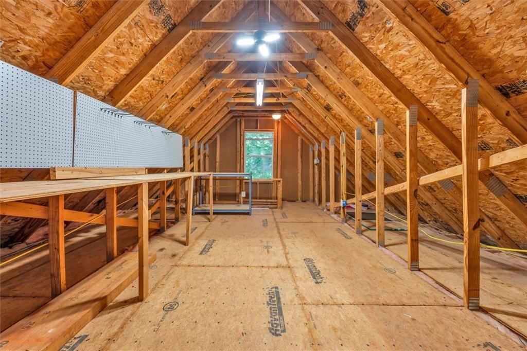 Commerce, Georgia, 30530, United States, 5 Bedrooms Bedrooms, ,4 BathroomsBathrooms,Residential,For Sale,1826945