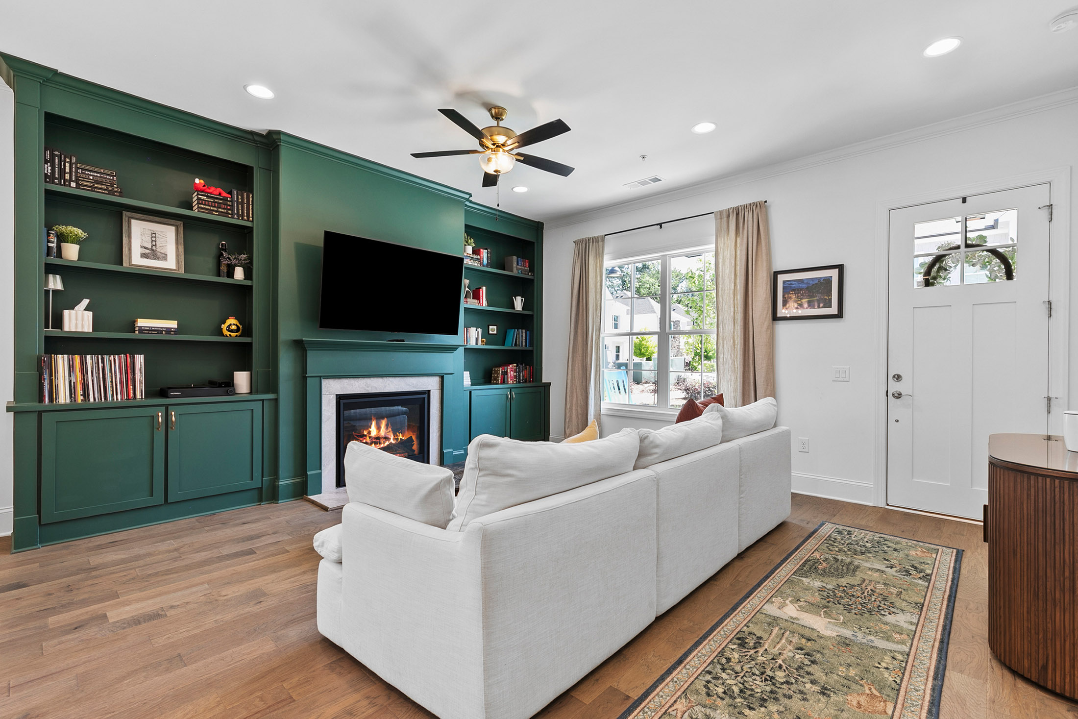  Beautifully Designed Townhome Just Moments from Downtown Woodstock - 物件實景