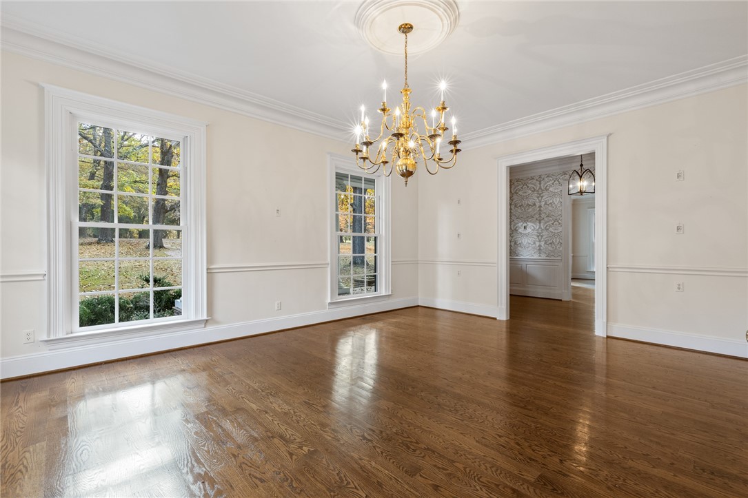 Harrison, Arkansas, 72601, United States, 4 Bedrooms Bedrooms, ,5 BathroomsBathrooms,Residential,For Sale,1989365